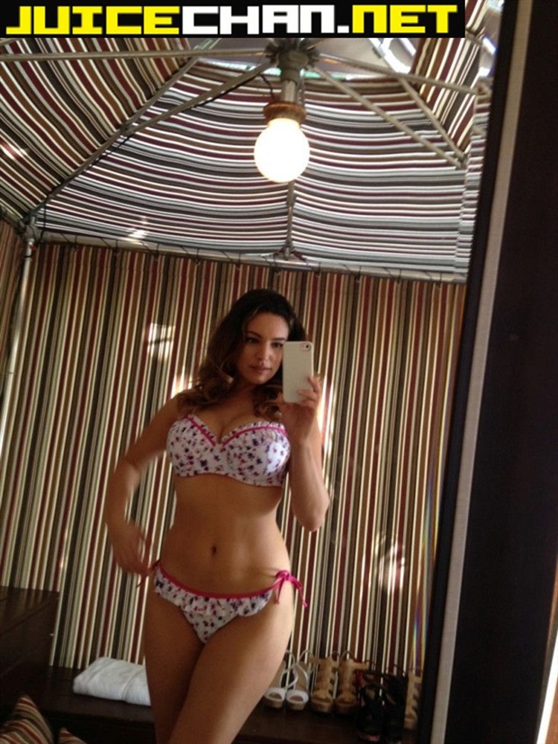 Kelly Brook Caiu Na Net